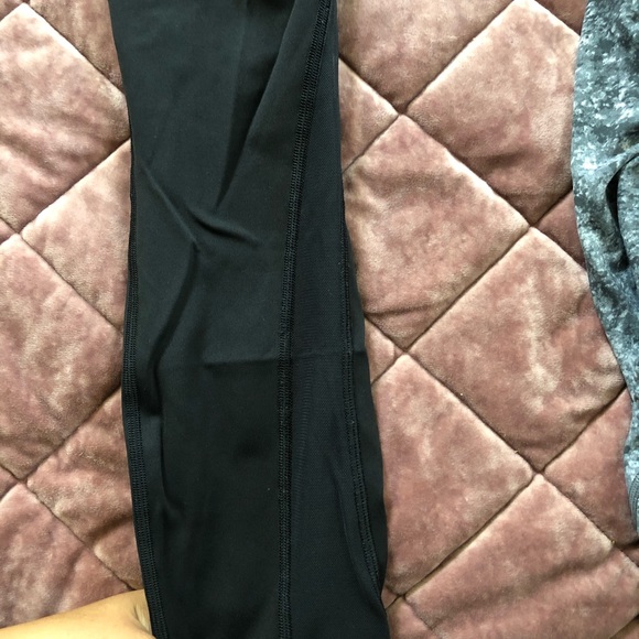 Lululemon leggings - Picture 3 of 4